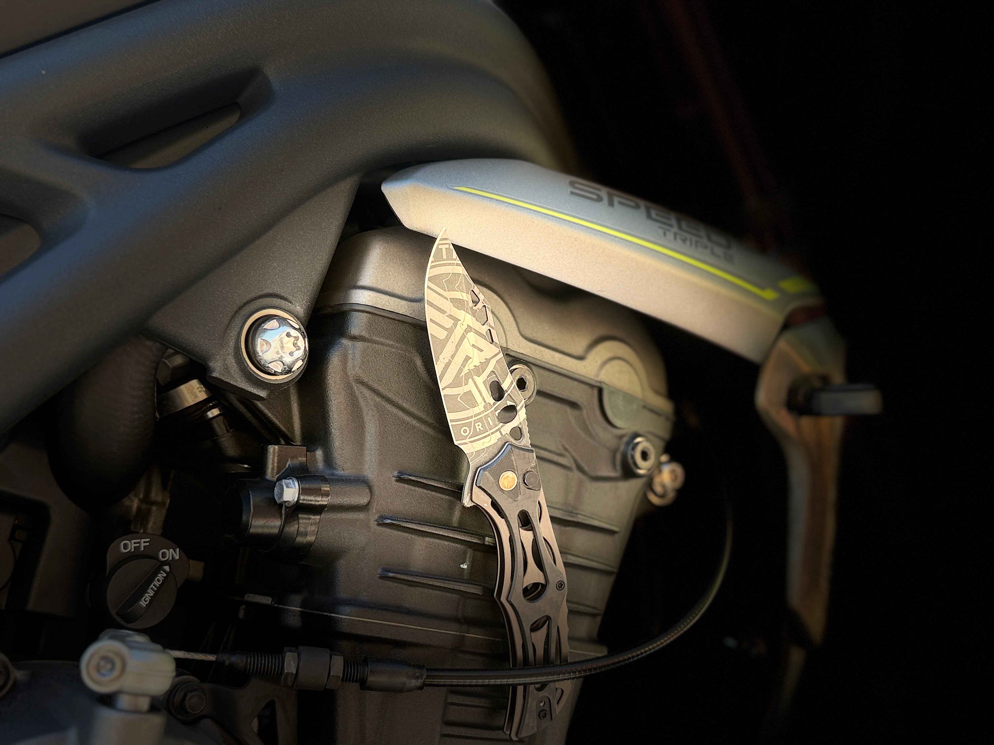 Full Throttle Arms Strong Series Knife – Skeletonized Carbon Fiber & Japanese Damascus Blade - Full Throttle Arms LLC