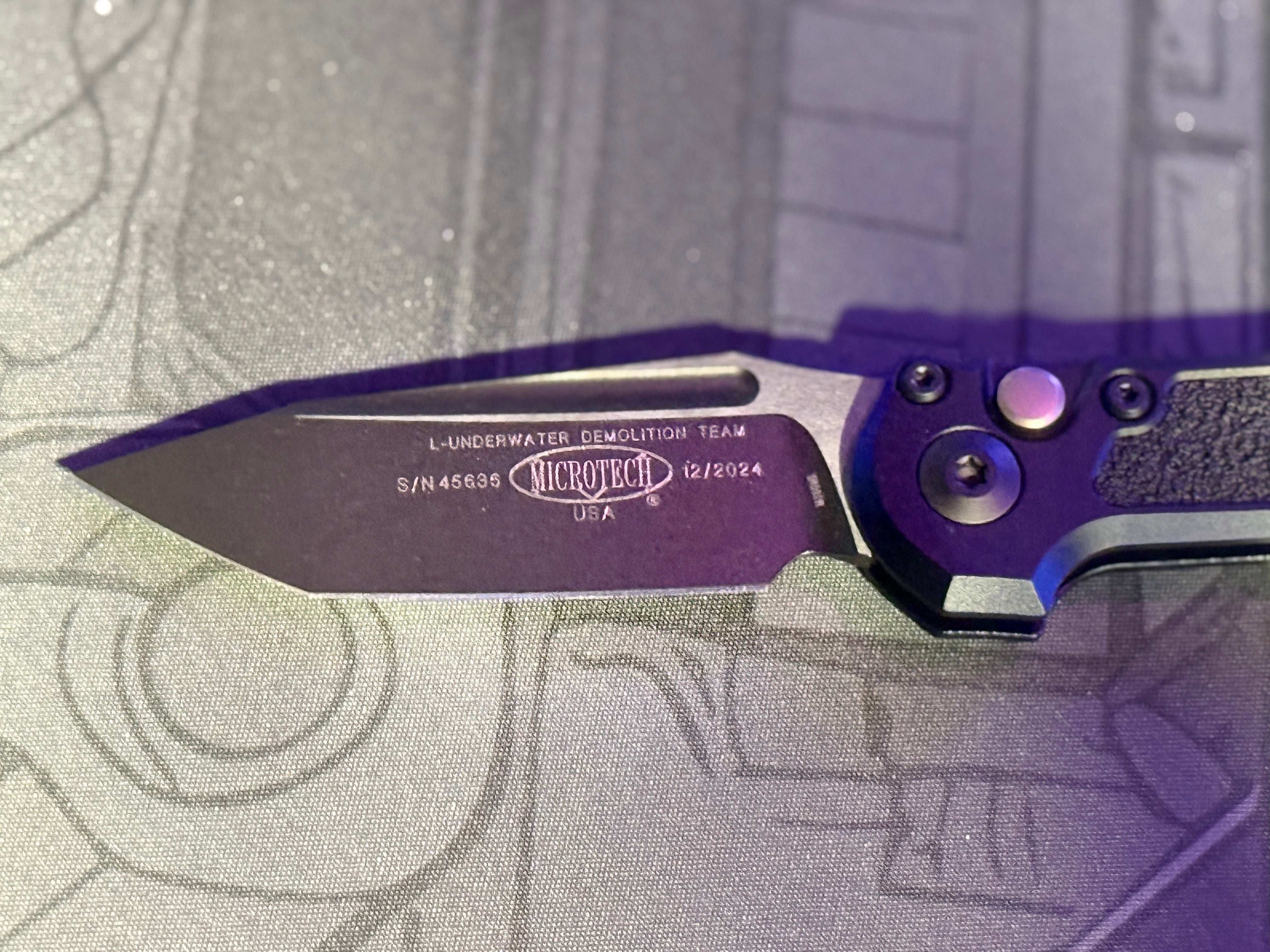 Microtech LUDT Gen III T/E Automatic Knife Black Aluminum/Standard